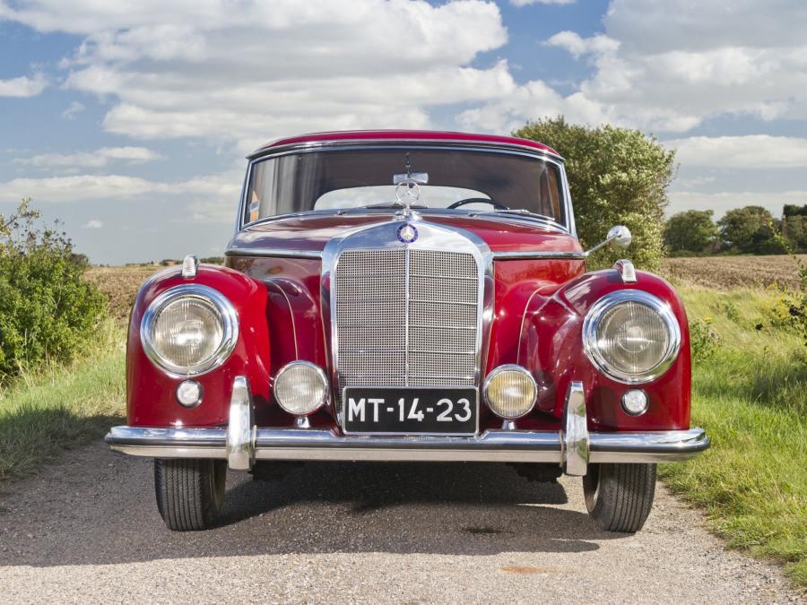  Mercedes-Benz 300 S Coupe 1951 года  (фото 8 из 26)